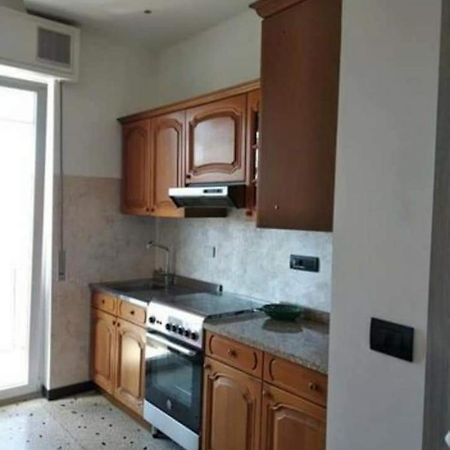 Ad Un Passo Dal Mare Apartment Савона Екстериор снимка