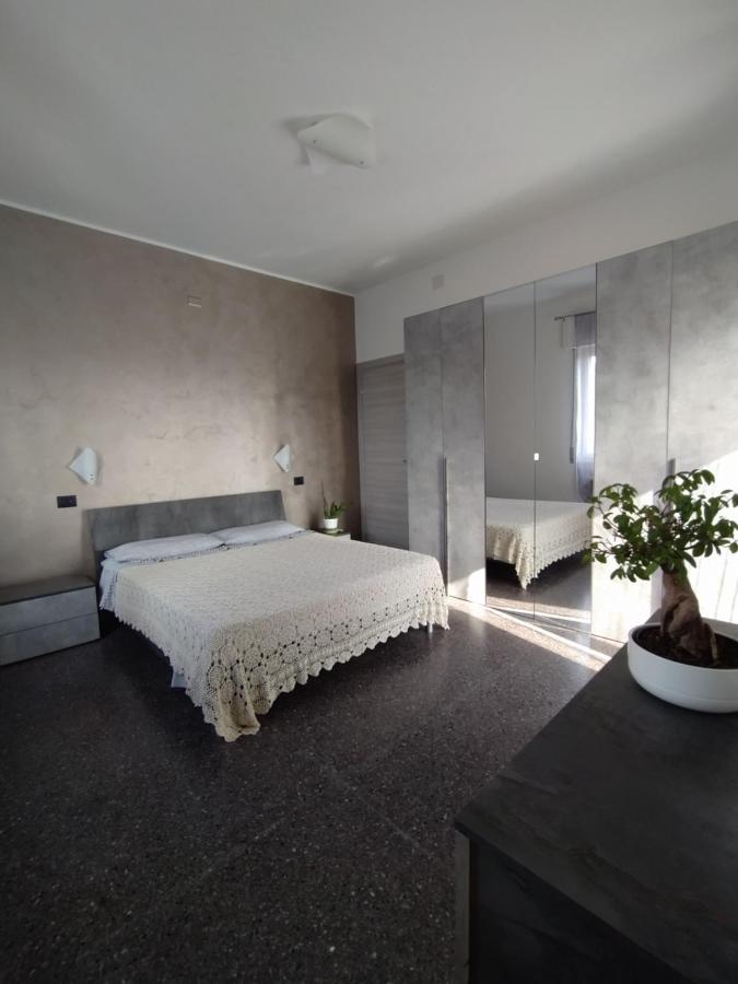 Ad Un Passo Dal Mare Apartment Савона Екстериор снимка