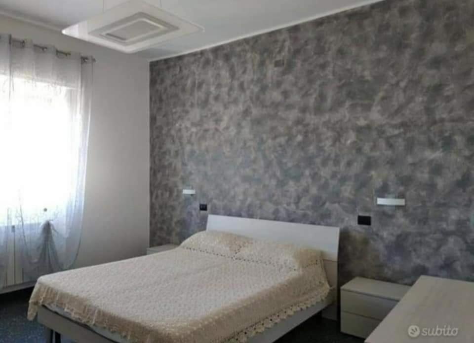 Ad Un Passo Dal Mare Apartment Савона Екстериор снимка