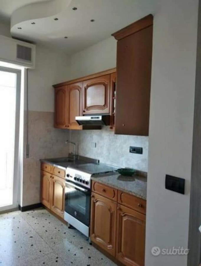 Ad Un Passo Dal Mare Apartment Савона Екстериор снимка