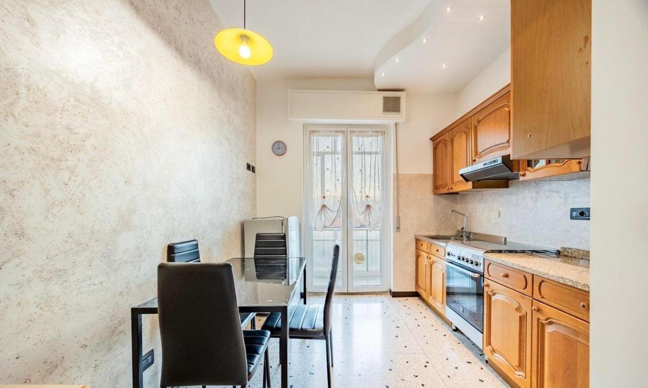 Ad Un Passo Dal Mare Apartment Савона Екстериор снимка